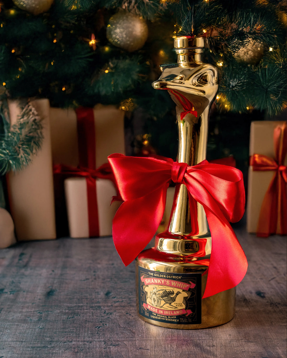 Shanky's Whip Gold 700ml bottle in a Christmas setting